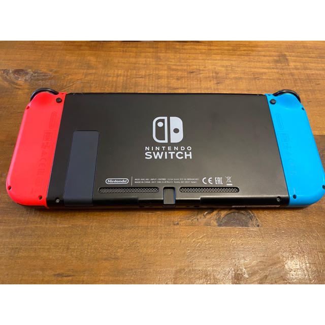 ニンテンドースイッチ 箱無し マイクロSD ジョイコン充電グリップ付き-