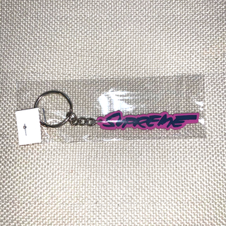 シュプリーム(Supreme)のシュプリーム　Futura Logo  Keychain(キーホルダー)