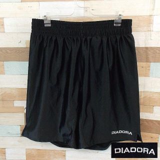 ディアドラ(DIADORA)の【DIADORA】 美品 ディアドラ ブラックショートパンツ 無地 サイズO(ショートパンツ)