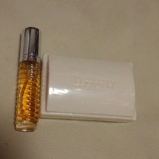 ティファニー(Tiffany & Co.)のティファニー 石鹸&香水4ml 量り売り(ボディソープ/石鹸)