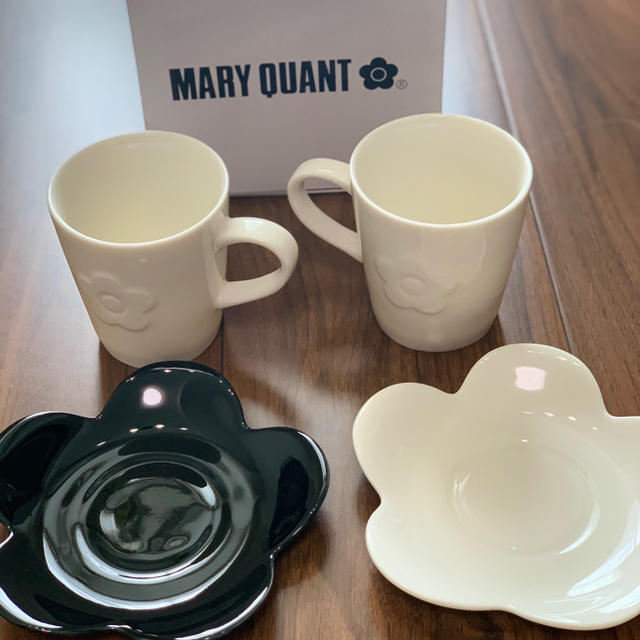 MARY QUANT(マリークワント)のマグ&プレートセット インテリア/住まい/日用品のキッチン/食器(グラス/カップ)の商品写真