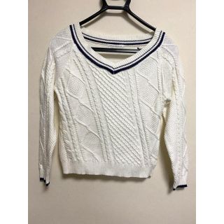 ウィルセレクション(WILLSELECTION)のニットセーター ウィルセレクション ホワイト 変形デザイン(ニット/セーター)