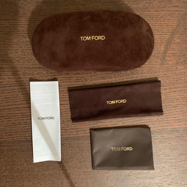 TOM FORD(トムフォード)のchikaさん専用値下げ♪TOMFORD サングラス　 レディースのファッション小物(サングラス/メガネ)の商品写真