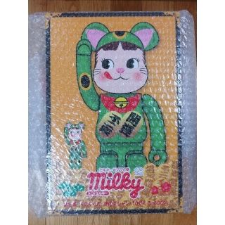 メディコムトイ(MEDICOM TOY)のBE@RBRICK 招き猫 ペコちゃん 蛍光グリーン 100％ ＆ 400％(その他)