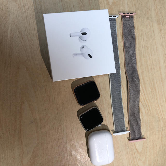 正式的 Apple - アップルウォッチ4、airpods proセット ヘッドフォン+