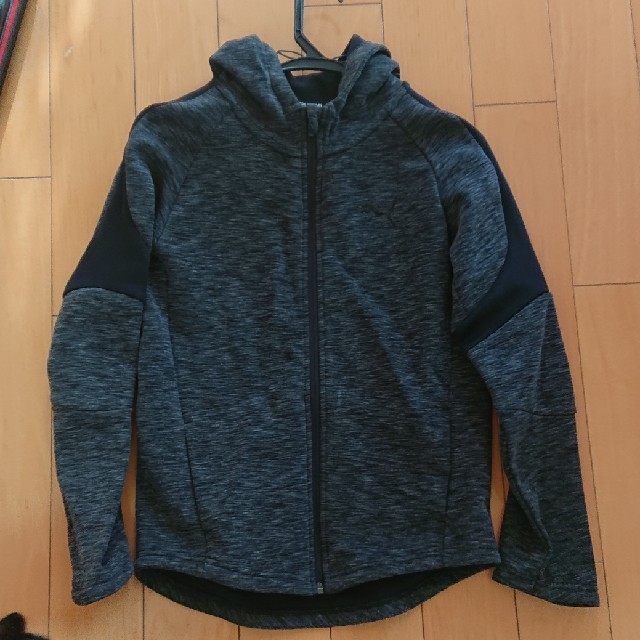 PUMA(プーマ)のプーマ  パーカー フルジップ  150 キッズ/ベビー/マタニティのキッズ服男の子用(90cm~)(ジャケット/上着)の商品写真