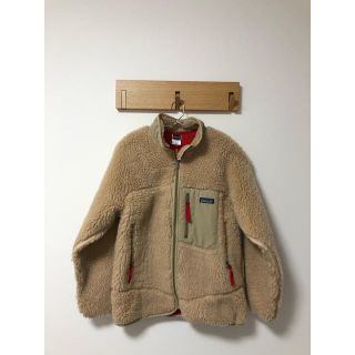 パタゴニア(patagonia)のパタゴニア キッズレトロx  ナチュラル×レッド　新品未使用　デッドストック(ブルゾン)