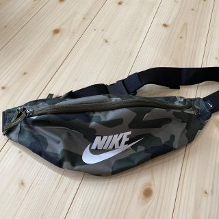 ナイキ(NIKE)のナイキ　ウエストポーチ(ボディバッグ/ウエストポーチ)