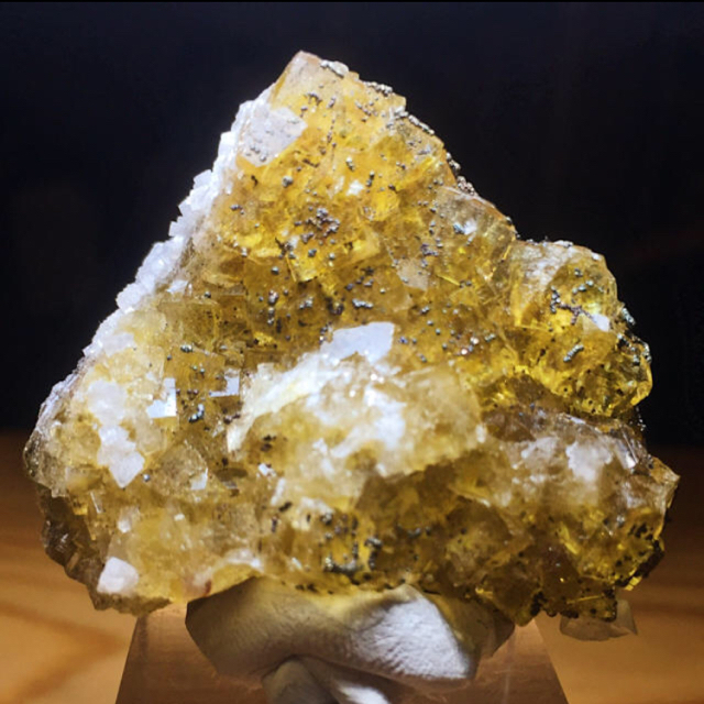 貴州省 フローライト G-130 天然石 原石 鉱物 標本 鉱石 蛍石 鉱物標本