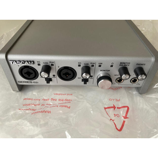 TASCAM SERIES 102i オーディオインターフェース　美品 楽器のDTM/DAW(オーディオインターフェイス)の商品写真