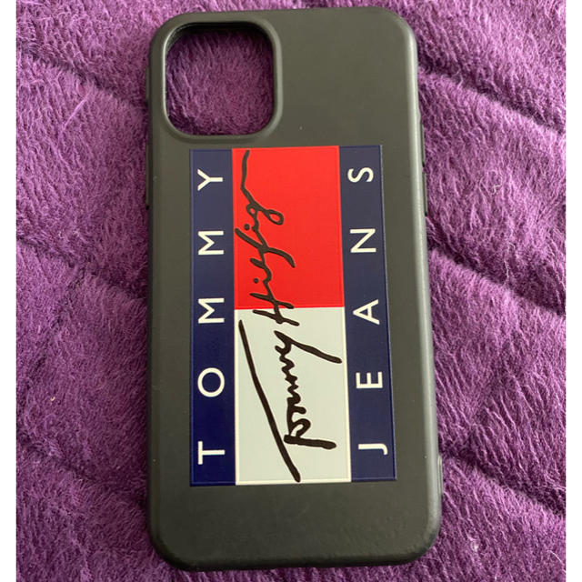 TOMMY HILFIGER(トミーヒルフィガー)のiPhone 11proスマホケース スマホ/家電/カメラのスマホアクセサリー(iPhoneケース)の商品写真