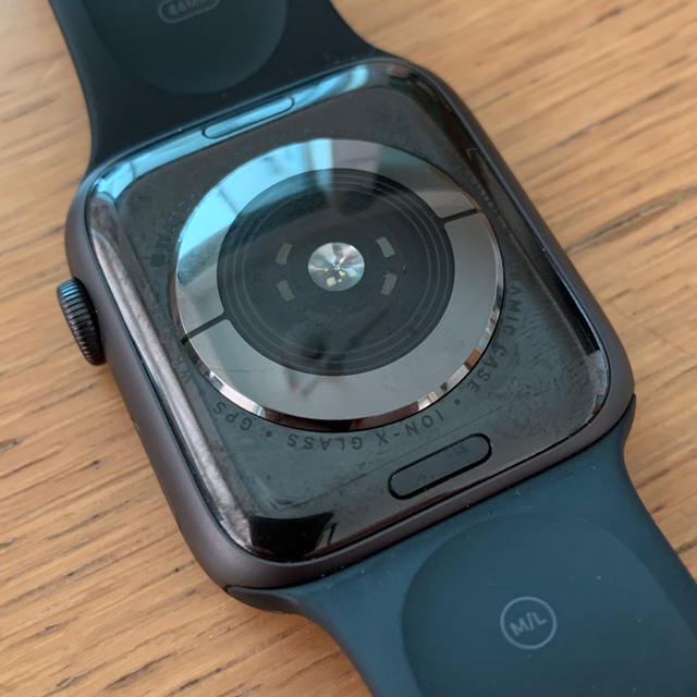 Apple Watch(アップルウォッチ)のApple Watch Series 4(GPSモデル)- 44mm スマホ/家電/カメラのスマートフォン/携帯電話(その他)の商品写真