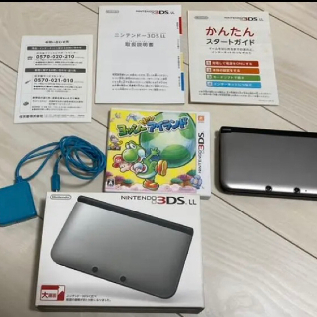 Nintendo 3DS  LL 本体 とヨッシーアイランド 3
