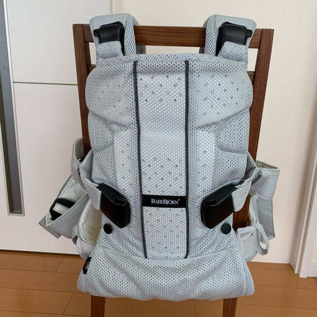 BABYBJORN(ベビービョルン)のBABYBJORN BABY CARRIER ONE+ キッズ/ベビー/マタニティの外出/移動用品(抱っこひも/おんぶひも)の商品写真