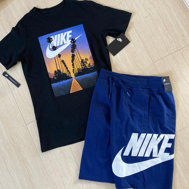 NIKE(ナイキ)の新品！NIKE 上下セット　150センチ  キッズ/ベビー/マタニティのキッズ服男の子用(90cm~)(Tシャツ/カットソー)の商品写真