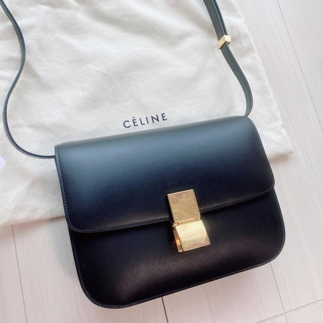 celine(セリーヌ)のセリーヌ クラシックボックス　旧ロゴ♡最終値下げ レディースのバッグ(ショルダーバッグ)の商品写真