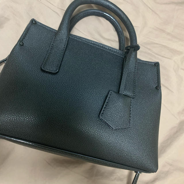 Charles and Keith(チャールズアンドキース)のcharles&keith ショルダーバッグ レディースのバッグ(ショルダーバッグ)の商品写真