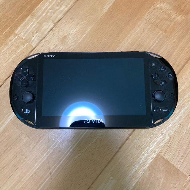 PlayStation Vita(プレイステーションヴィータ)のPlayStation vita 本体 エンタメ/ホビーのゲームソフト/ゲーム機本体(携帯用ゲーム機本体)の商品写真