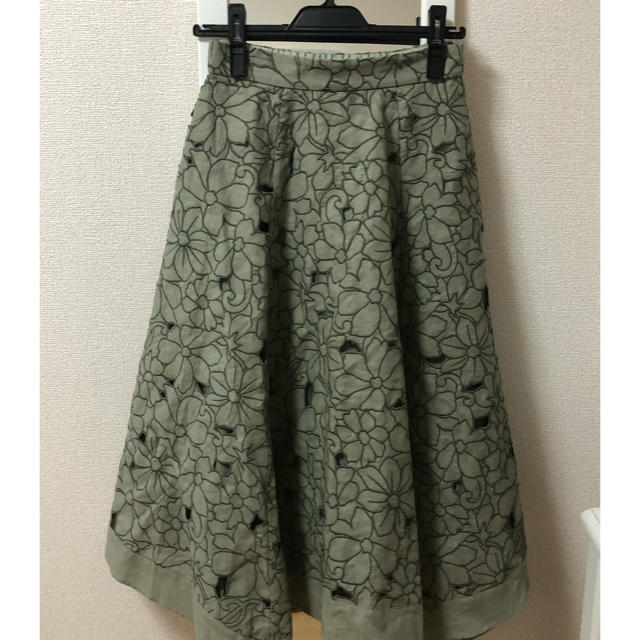 JUSGLITTY - ジャスグリッティ☆カットワーク刺繍リネンスカートの通販