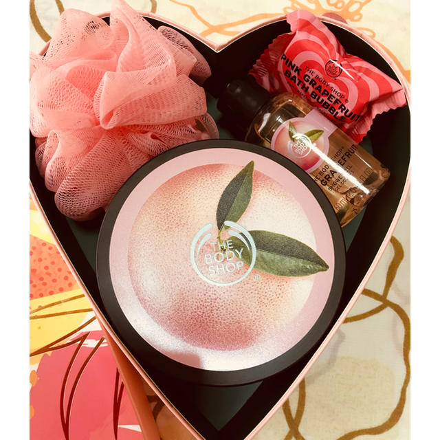 THE BODY SHOP(ザボディショップ)のボディーショップ　ギフトボックスセット コスメ/美容のボディケア(ボディクリーム)の商品写真