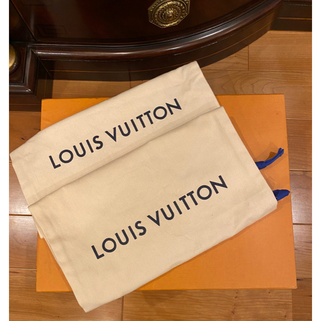 LOUIS VUITTON(ルイヴィトン)の【確認用】美品❣️LOUIS VUITTONブーツ37M❣️ レディースの靴/シューズ(ブーツ)の商品写真