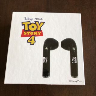 ディズニー(Disney)のトイストーリー　ワイヤレスイヤフォン　新品(ヘッドフォン/イヤフォン)