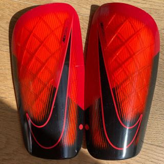 ナイキ(NIKE)の【NIKE】サッカー、フットサル用すね当て(その他)