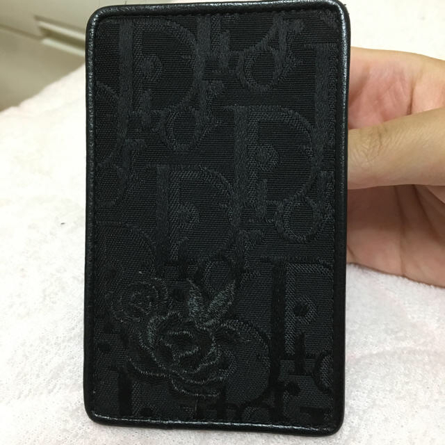 Christian Dior(クリスチャンディオール)のDior ディオール 刺繍 カードケース レディースのファッション小物(名刺入れ/定期入れ)の商品写真