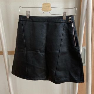 ザラ(ZARA)の【スーパーセール】ZARA ザラ　フェイクレザーミニスカート　ブラック(ミニスカート)