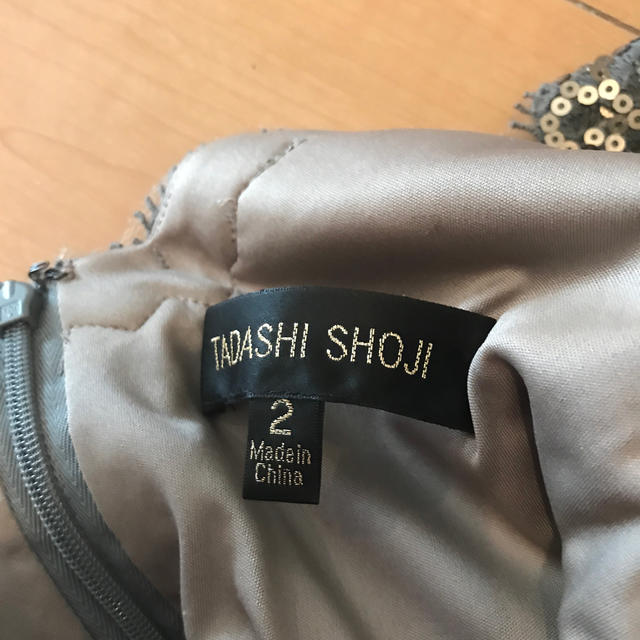 TADASHI SHOJI(タダシショウジ)のタダシショージ、スパンコールワンピース レディースのフォーマル/ドレス(ミディアムドレス)の商品写真