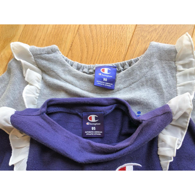 Champion(チャンピオン)の90.95cm★Championワンピース＆トップスset キッズ/ベビー/マタニティのキッズ服女の子用(90cm~)(Tシャツ/カットソー)の商品写真