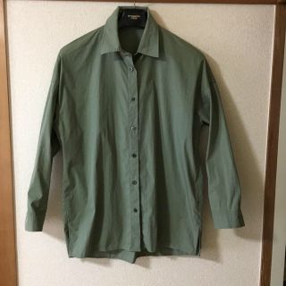 ノーリーズ(NOLLEY'S)のシャツ　オーバーサイズ　カーキ　ノーリーズ(シャツ/ブラウス(長袖/七分))