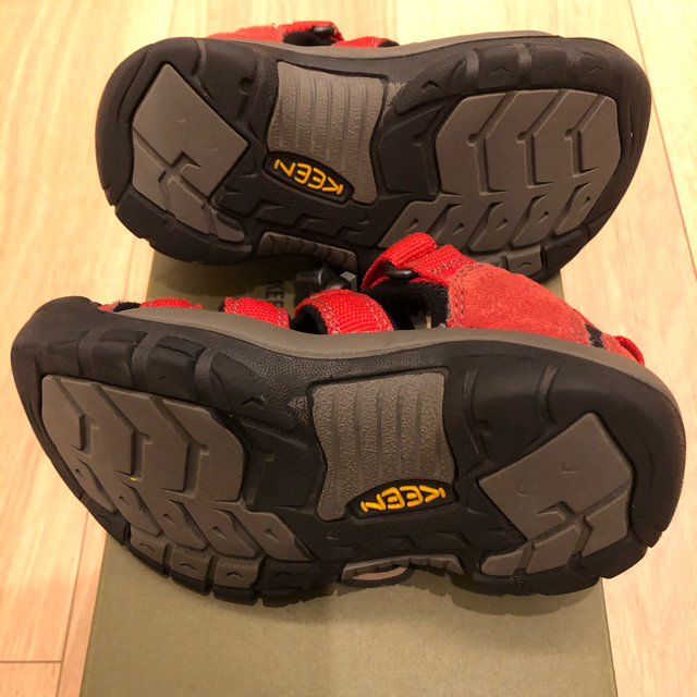 KEEN(キーン)のKEEN  キーン　キッズ　サンダル キッズ/ベビー/マタニティのキッズ靴/シューズ(15cm~)(サンダル)の商品写真