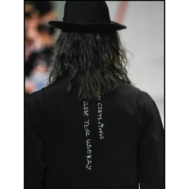 Yohji Yamamoto(ヨウジヤマモト)の【9/25までの出品】ヨウジヤマモト　タキシードベスト　20ss メンズのトップス(ベスト)の商品写真