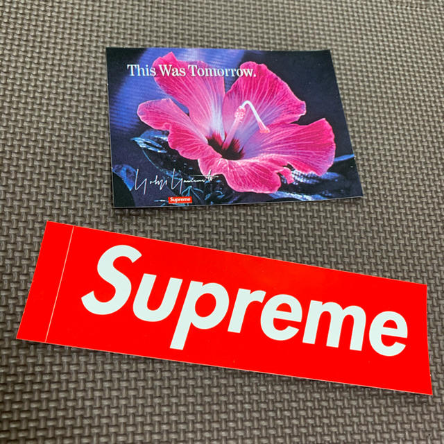 Supreme(シュプリーム)のsupreme yohji yamamoto  エンタメ/ホビーの声優グッズ(ステッカー（シール）)の商品写真