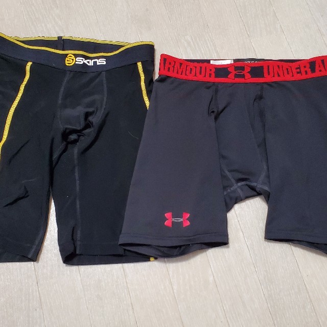 UNDER ARMOUR(アンダーアーマー)のスパッツ2枚セット Mサイズ メンズ メンズのレッグウェア(レギンス/スパッツ)の商品写真