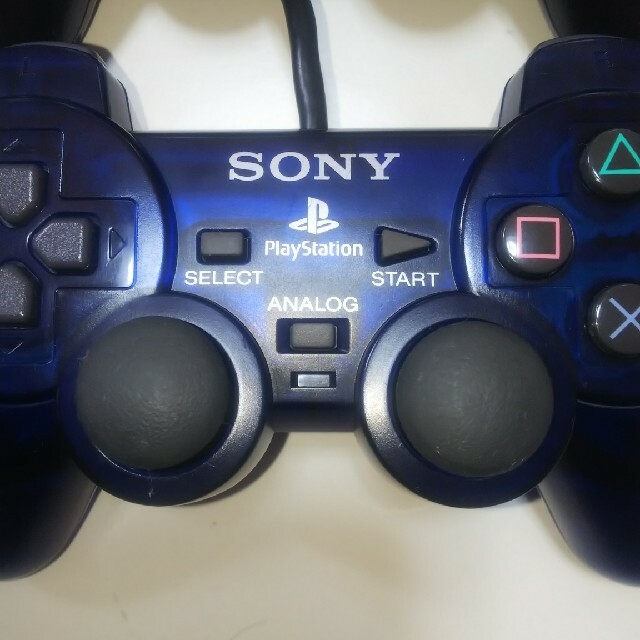 PlayStation2(プレイステーション2)のコントローラー エンタメ/ホビーのゲームソフト/ゲーム機本体(家庭用ゲームソフト)の商品写真