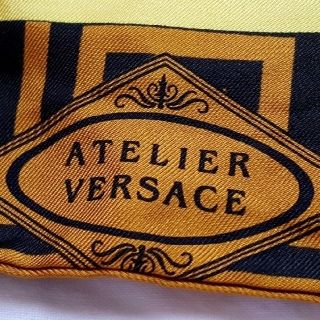VERSACE - 【値下げ】ヴェルサーチ スカーフの通販 by きりん's shop