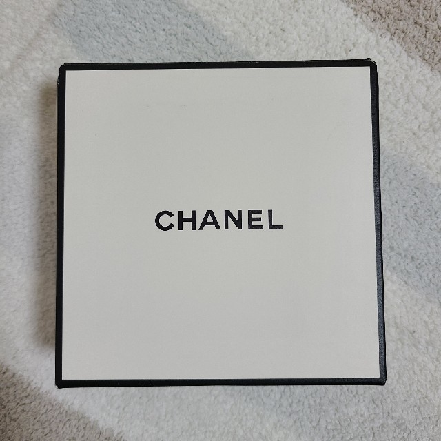 CHANEL　シャネル　チーク　74ウルトラローズ