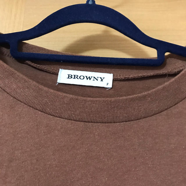 BROWNY(ブラウニー)のTシャツ(brown) レディースのトップス(Tシャツ(長袖/七分))の商品写真