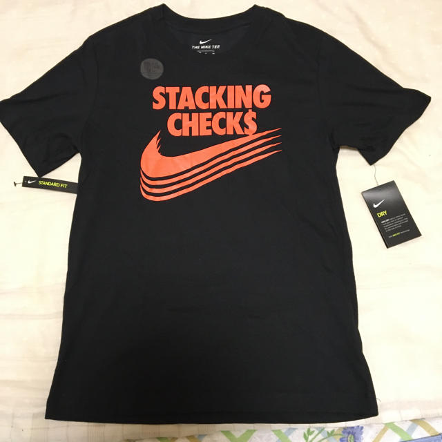 NIKE(ナイキ)のナイキ  tシャツ S メンズのトップス(Tシャツ/カットソー(半袖/袖なし))の商品写真