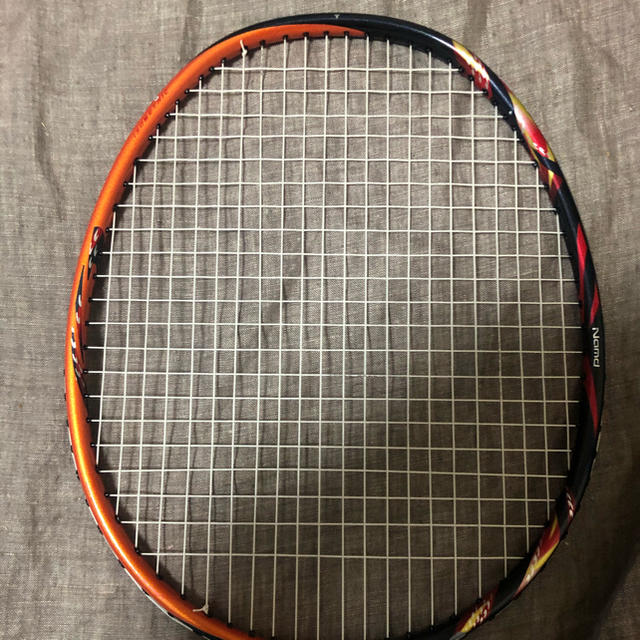 YONEX(ヨネックス)のアストロクス99 4UG6 旧色 スポーツ/アウトドアのスポーツ/アウトドア その他(バドミントン)の商品写真