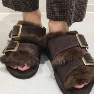 アパルトモンドゥーズィエムクラス(L'Appartement DEUXIEME CLASSE)の専用L'Appartement カミナンド FUR SANDAL/ブラウン　37(サンダル)