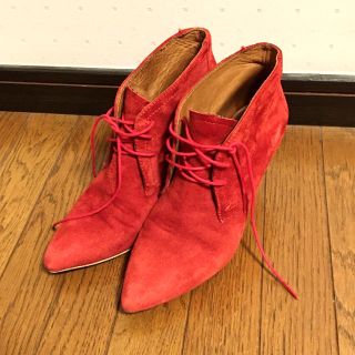 ザラ(ZARA)のショートブーツ　赤　(ブーツ)