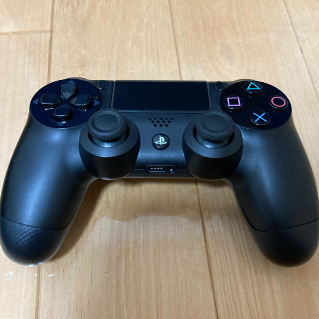 PlayStation4(プレイステーション4)のPlayStation4 エンタメ/ホビーのゲームソフト/ゲーム機本体(家庭用ゲーム機本体)の商品写真