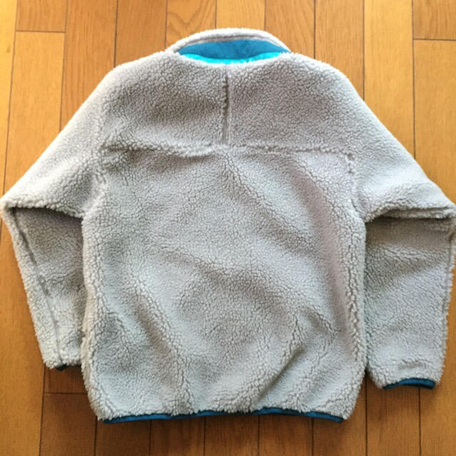 patagonia(パタゴニア)の新品 パタゴニア キッズレトロXジャケット Sサイズ7-８歳 キッズ/ベビー/マタニティのキッズ服男の子用(90cm~)(ジャケット/上着)の商品写真