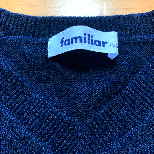 familiar(ファミリア)のfamiliar ファミリア　ベスト 120 本日正午迄価格 キッズ/ベビー/マタニティのキッズ服女の子用(90cm~)(ニット)の商品写真