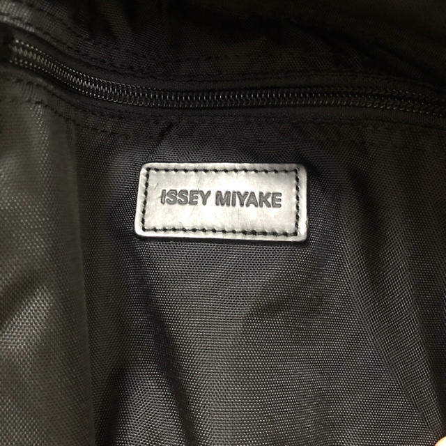 ISSEY MIYAKE(イッセイミヤケ)のISSEYMIYAKE イッセイミヤケ バックパック メンズのバッグ(バッグパック/リュック)の商品写真