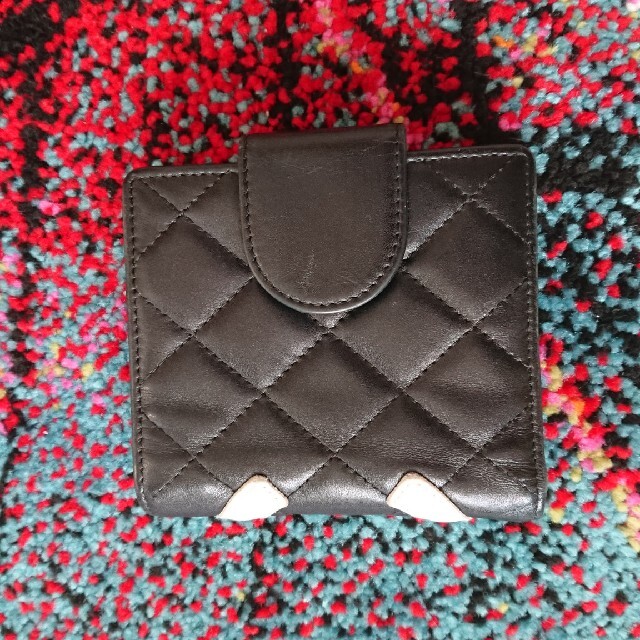 CHANEL(シャネル)のCHANEL カンボン２つ折り 中古 レディースのファッション小物(財布)の商品写真