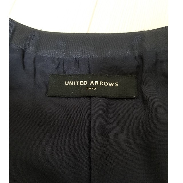 UNITED ARROWS(ユナイテッドアローズ)の【min★様専用】UNITED ARROWS ジャケット ネイビー  36 レディースのジャケット/アウター(ノーカラージャケット)の商品写真